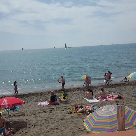 Al Lado De La Playa Benalmádena